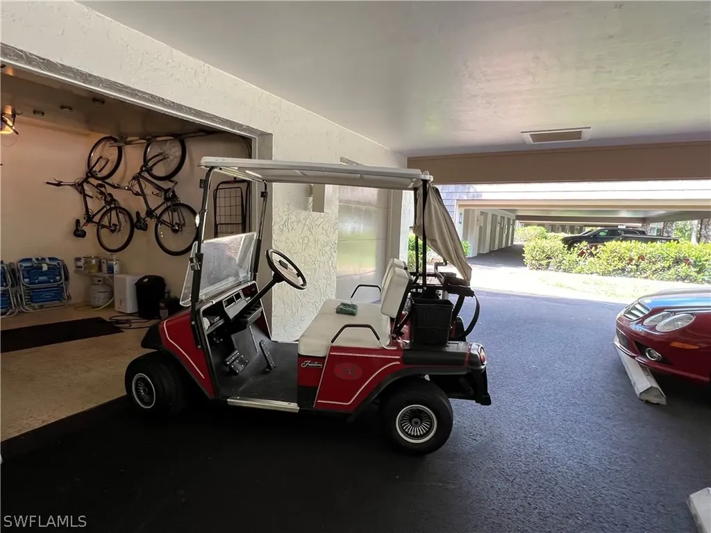 105 Clubhouse Lane Naples FL 34105