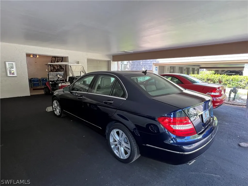 105 Clubhouse Lane Naples FL 34105