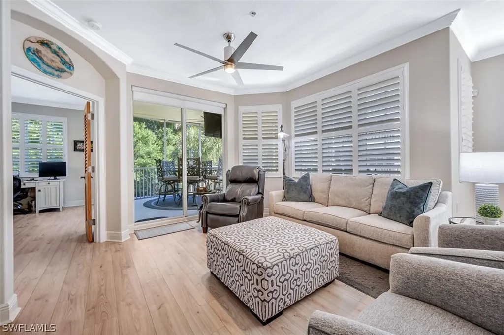 4853 Hampshire Court Naples FL 34112