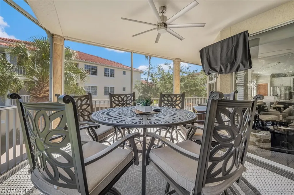 4853 Hampshire Court Naples FL 34112