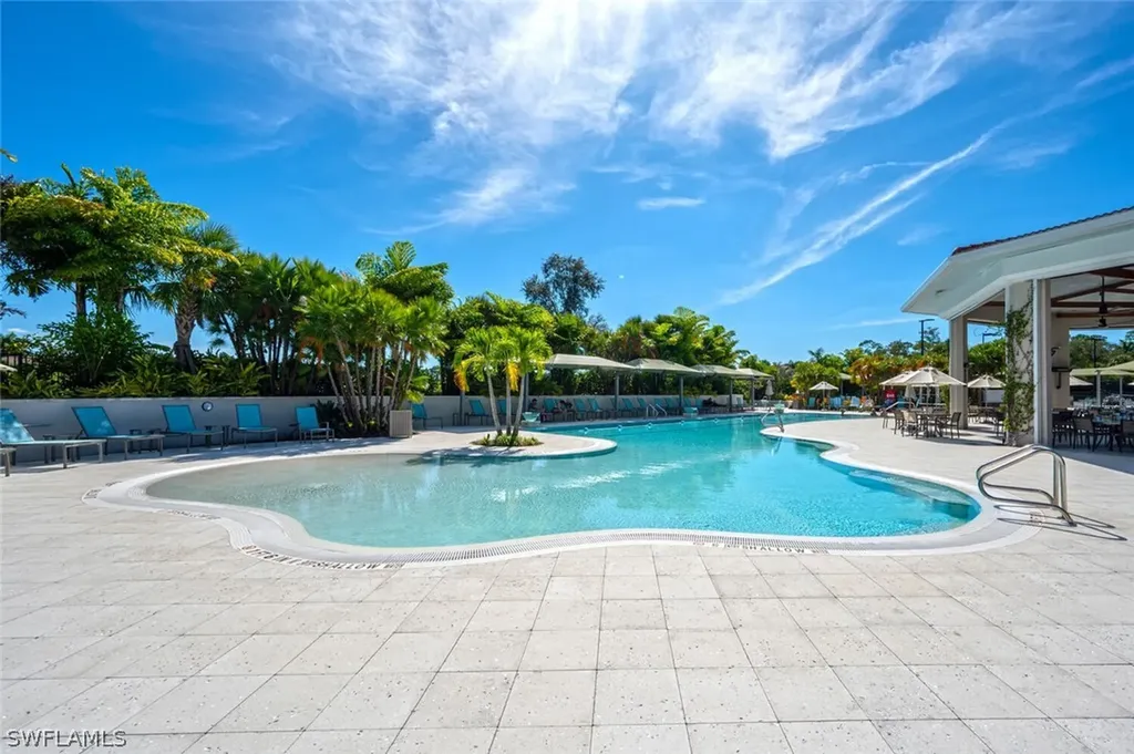 4853 Hampshire Court Naples FL 34112
