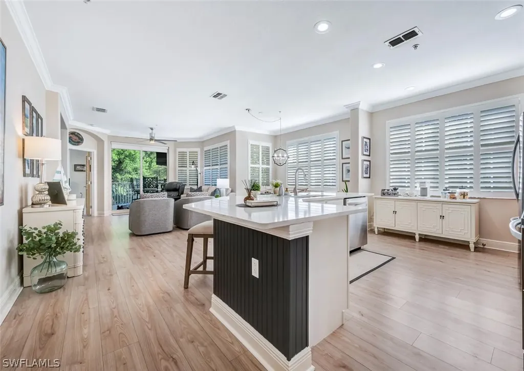 4853 Hampshire Court Naples FL 34112