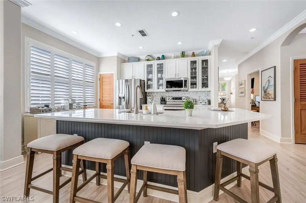 4853 Hampshire Court Naples FL 34112