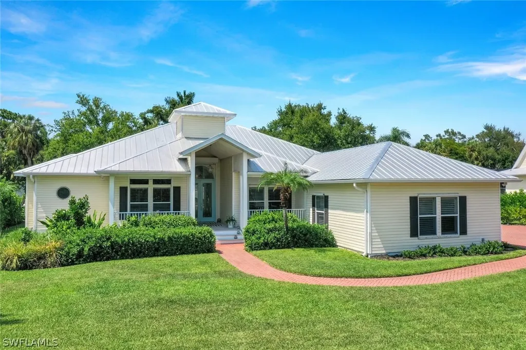 12250 Coconut Creek Court Fort Myers FL 33908