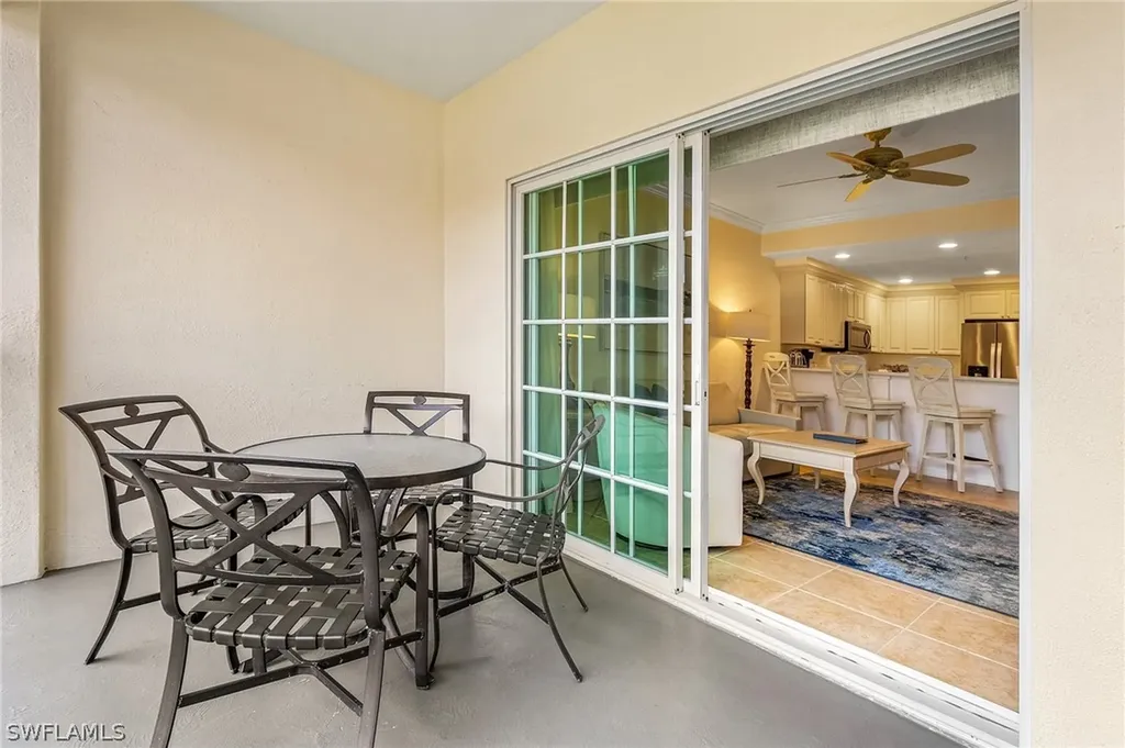 221 9th Street S Naples FL 34102
