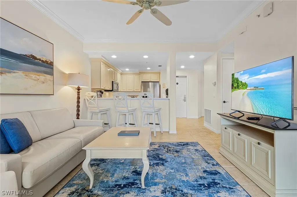 221 9th Street S Naples FL 34102