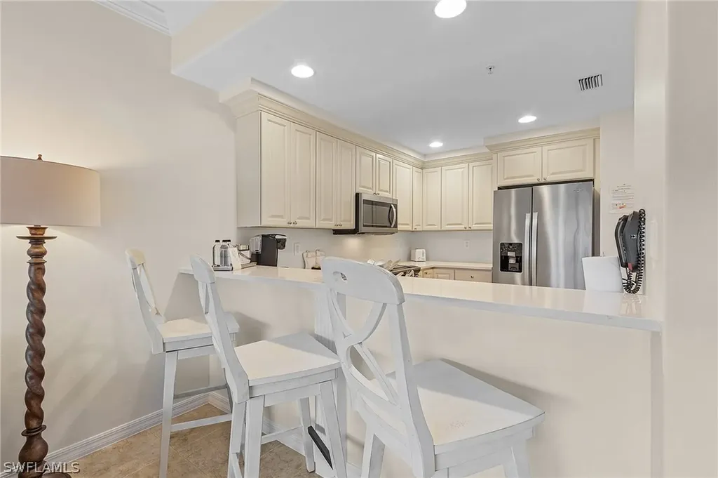 221 9th Street S Naples FL 34102