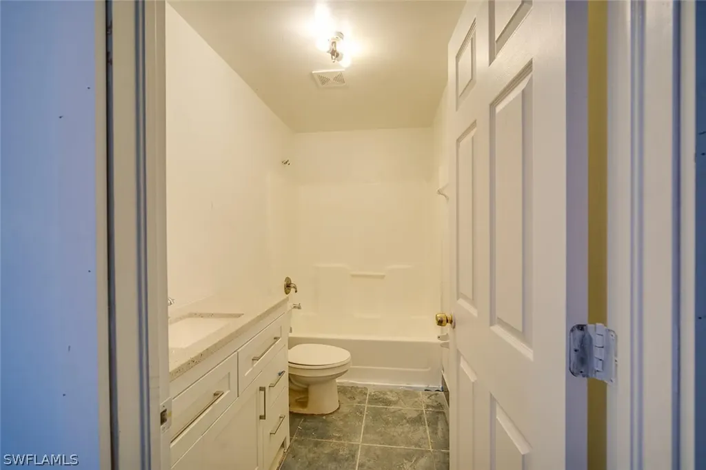 1591 / 1589 Gilbert Avenue S Lehigh Acres FL 33973