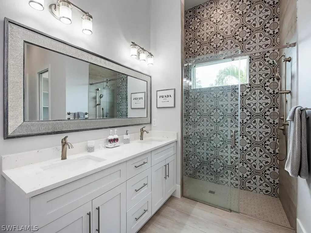 710 Soll Street Naples FL 34109