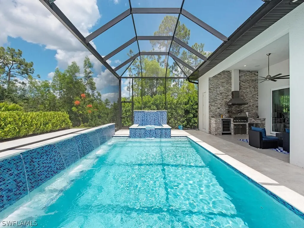 710 Soll Street Naples FL 34109