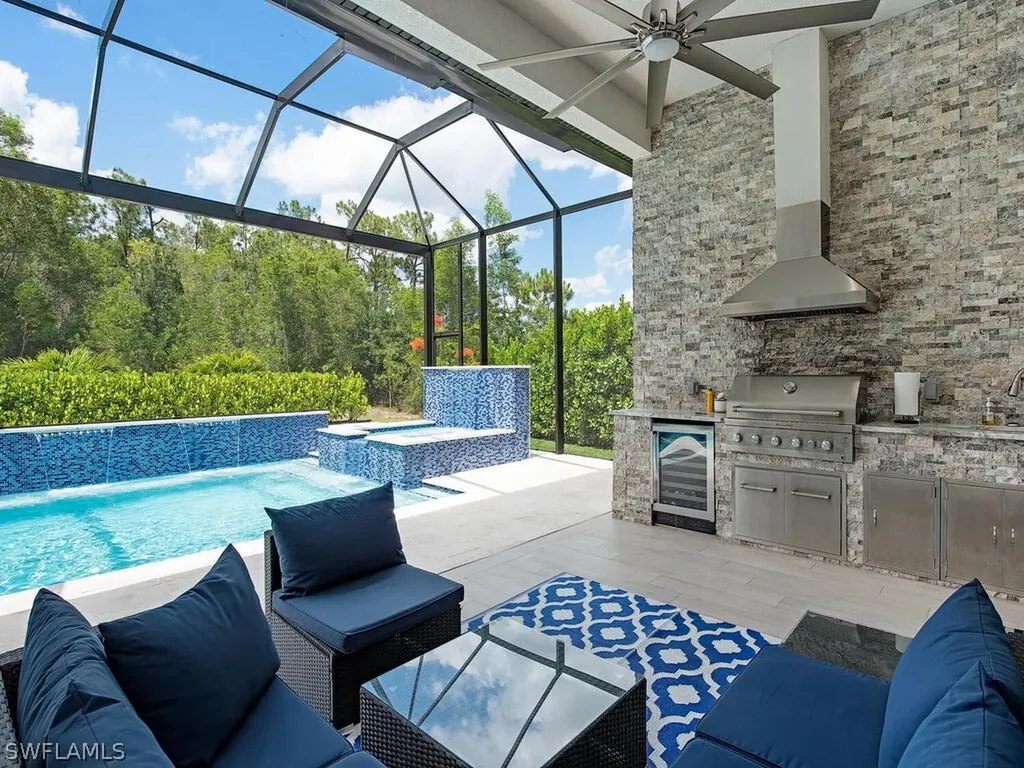 710 Soll Street Naples FL 34109