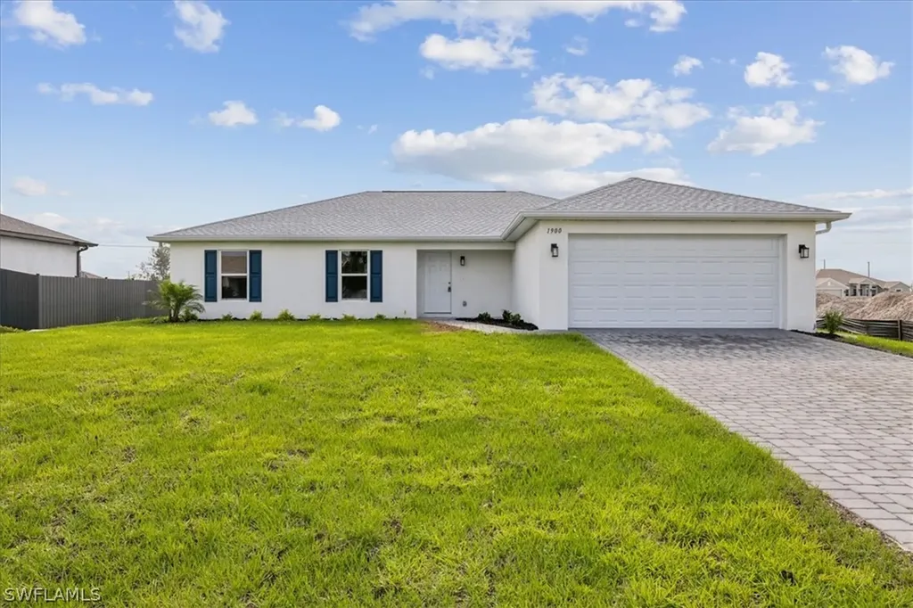 1900 NE 2nd Place Cape Coral FL 33909