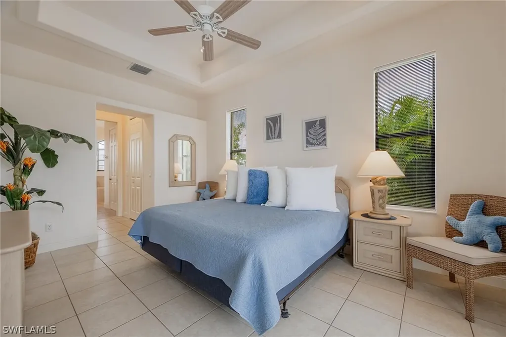 118 SE 23rd Place Cape Coral FL 33990