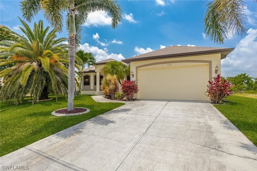 118 SE 23rd Place Cape Coral FL 33990