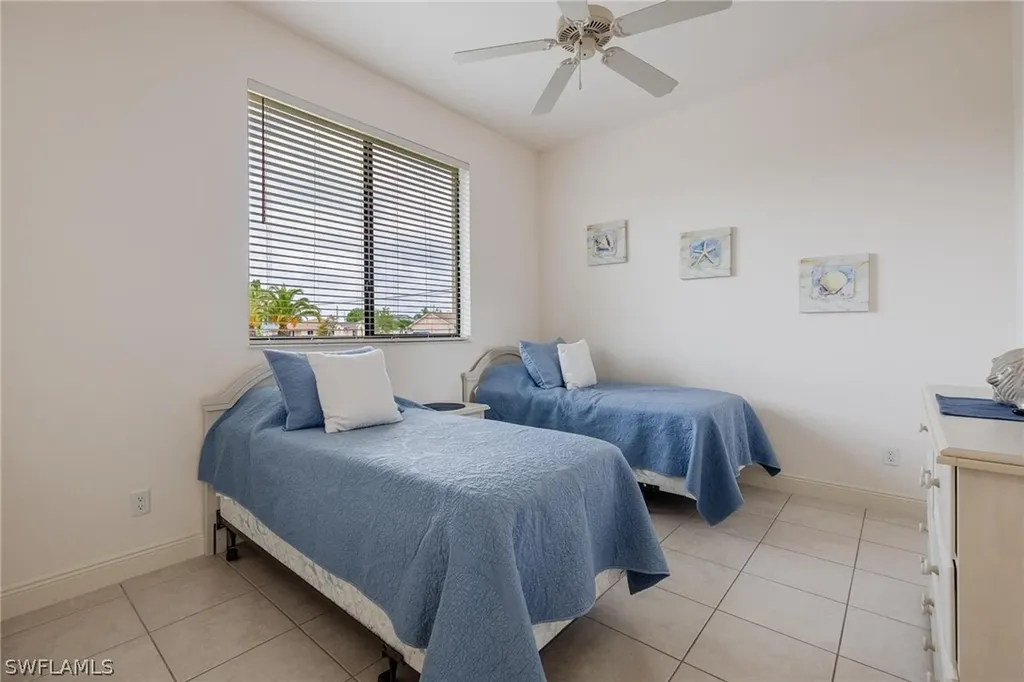 118 SE 23rd Place Cape Coral FL 33990