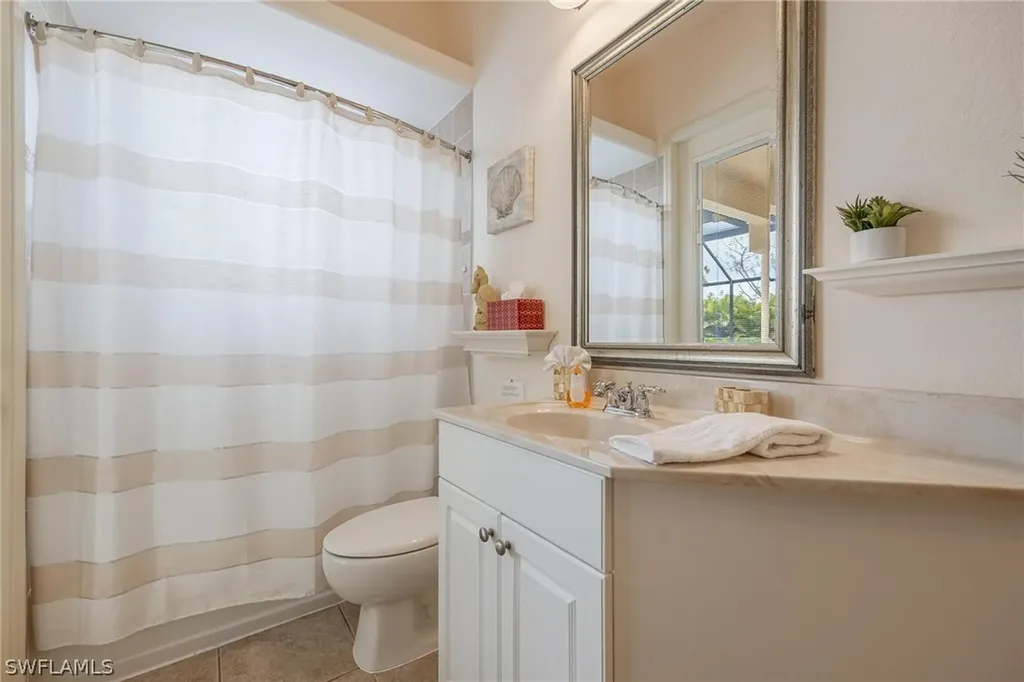 118 SE 23rd Place Cape Coral FL 33990