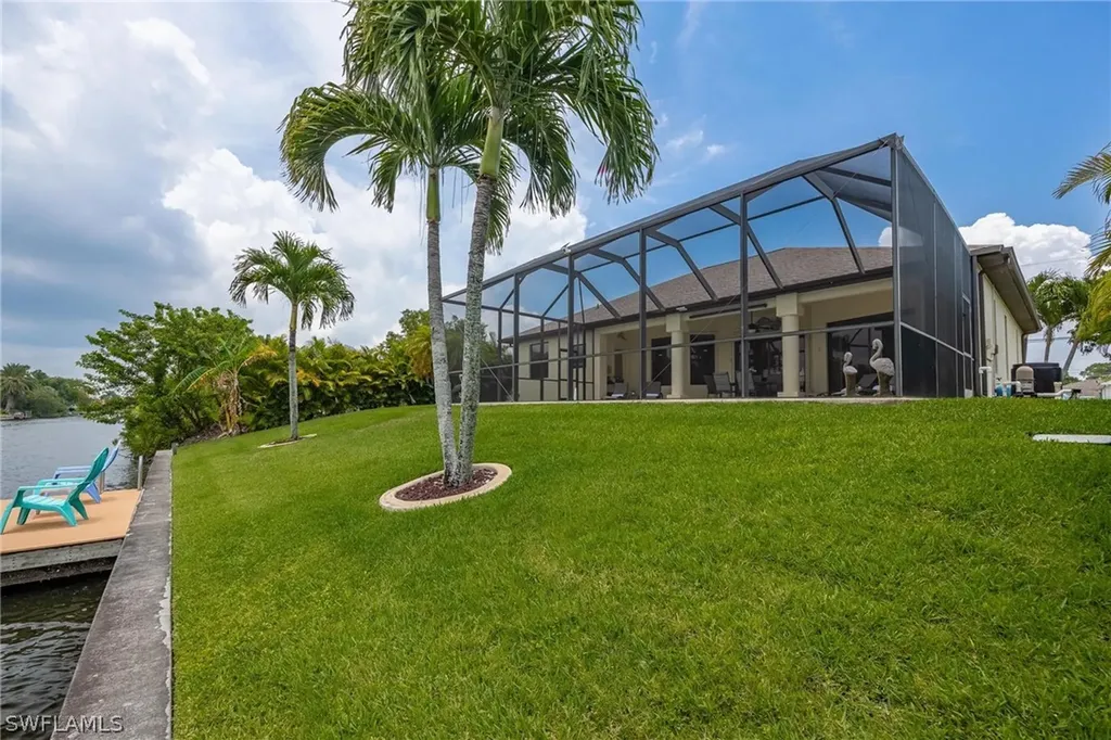 118 SE 23rd Place Cape Coral FL 33990