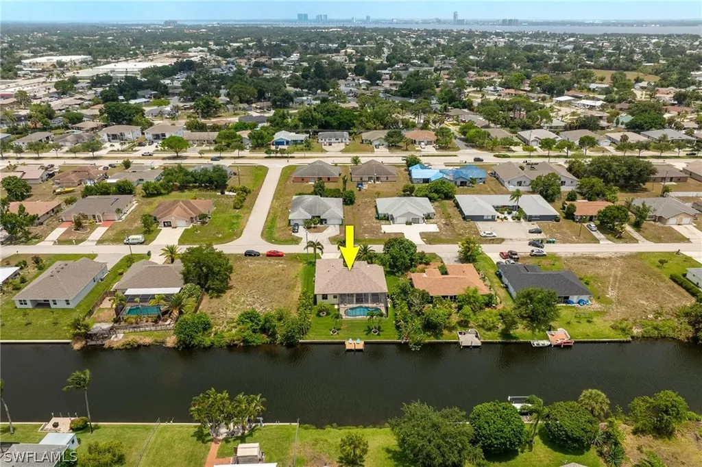118 SE 23rd Place Cape Coral FL 33990