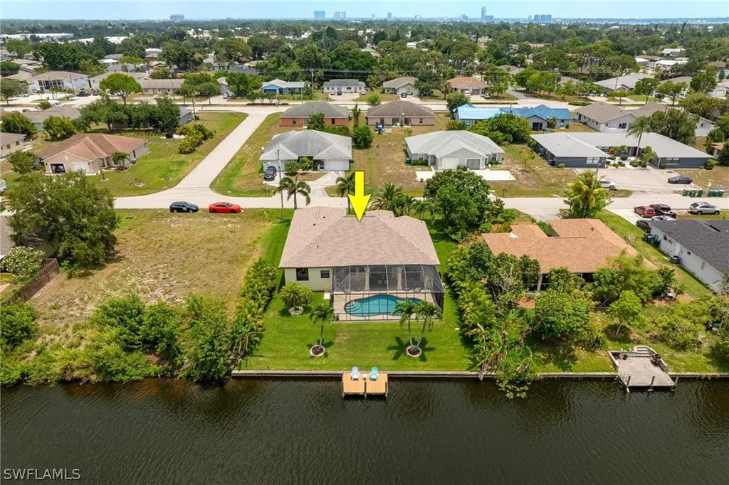 118 SE 23rd Place Cape Coral FL 33990