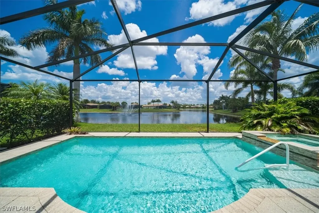 Bonita Springs FL, 9937 Alhambra Lane N