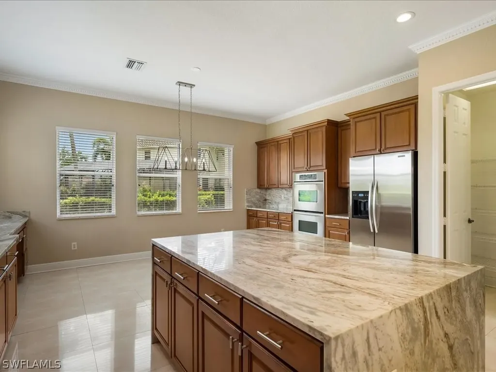 1996 Jacklin Court Naples FL 34120