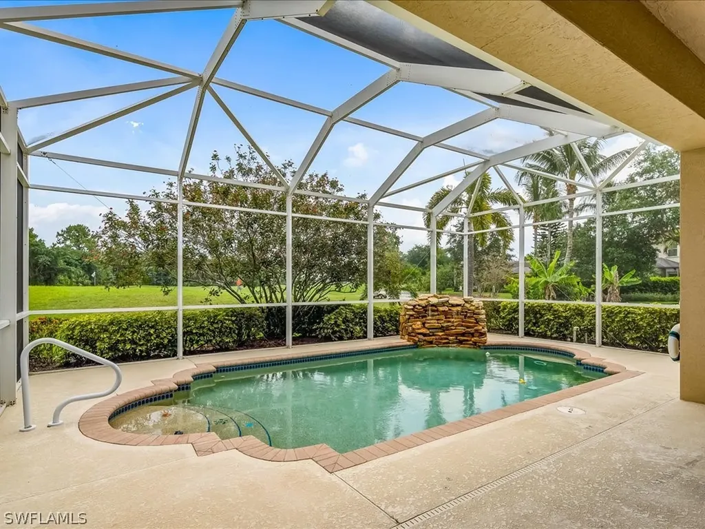 1996 Jacklin Court Naples FL 34120