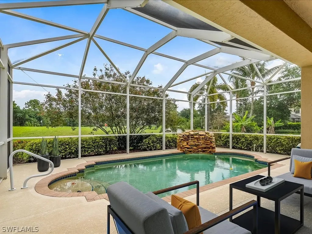 1996 Jacklin Court Naples FL 34120