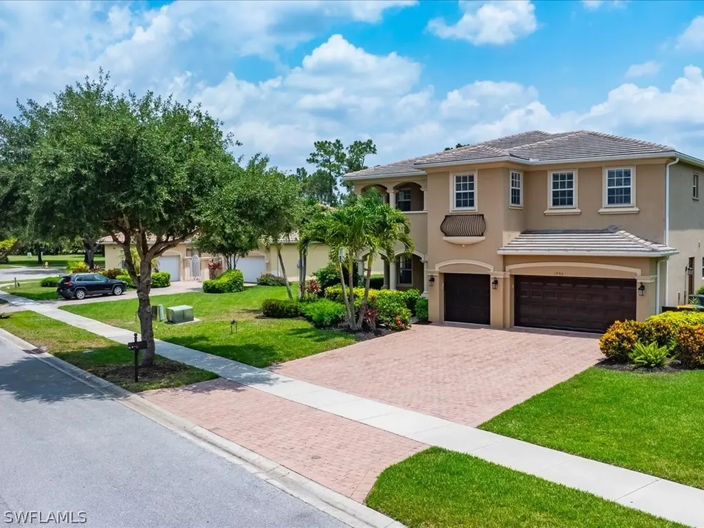 1996 Jacklin Court Naples FL 34120