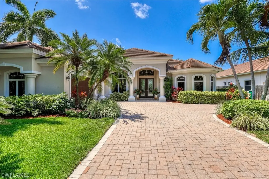 7681 Santa Margherita Way Naples FL 34109