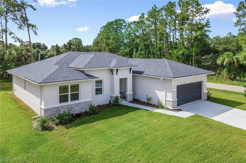 2206 NW 17th Place Cape Coral FL 33993