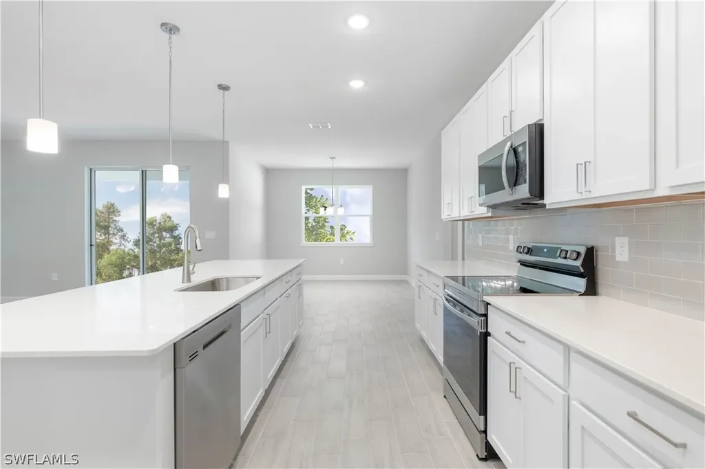 2136 NW 18th Avenue Cape Coral FL 33993