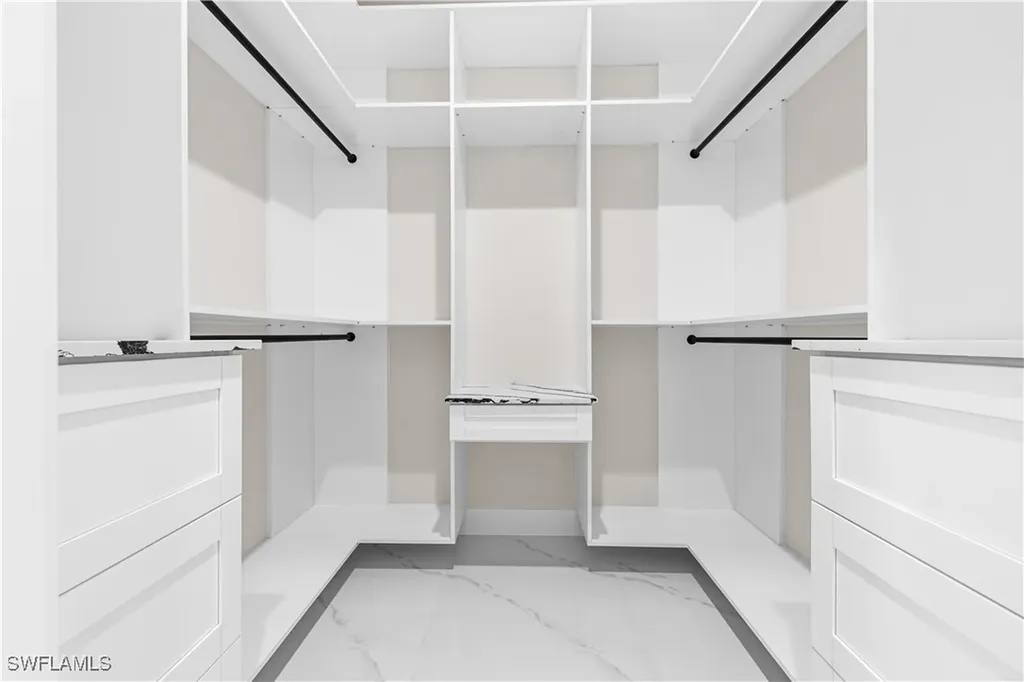 3690 41st Avenue NE Naples FL 34120