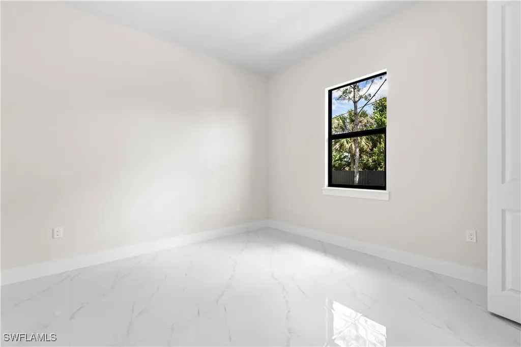 3690 41st Avenue NE Naples FL 34120