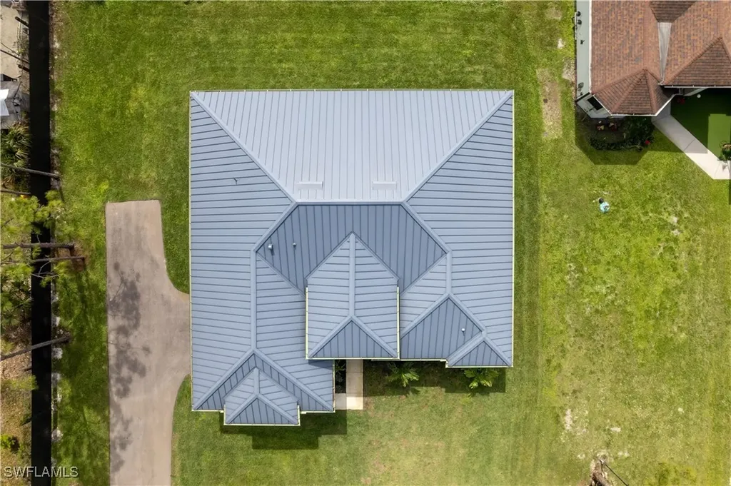 3690 41st Avenue NE Naples FL 34120