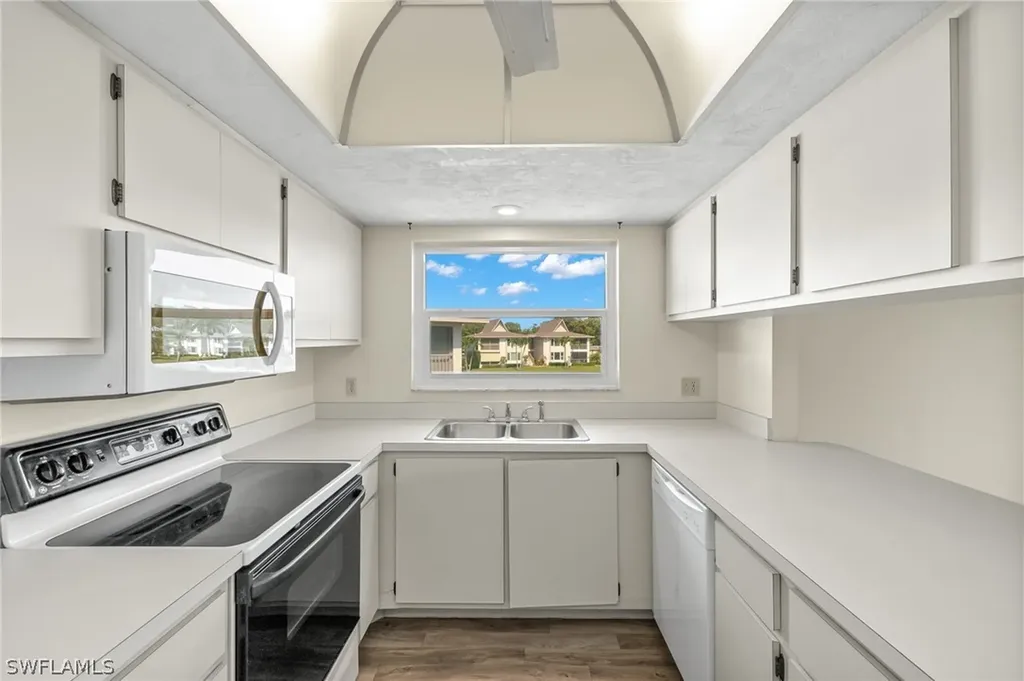 103 Georgetown Boulevard Naples FL 34112