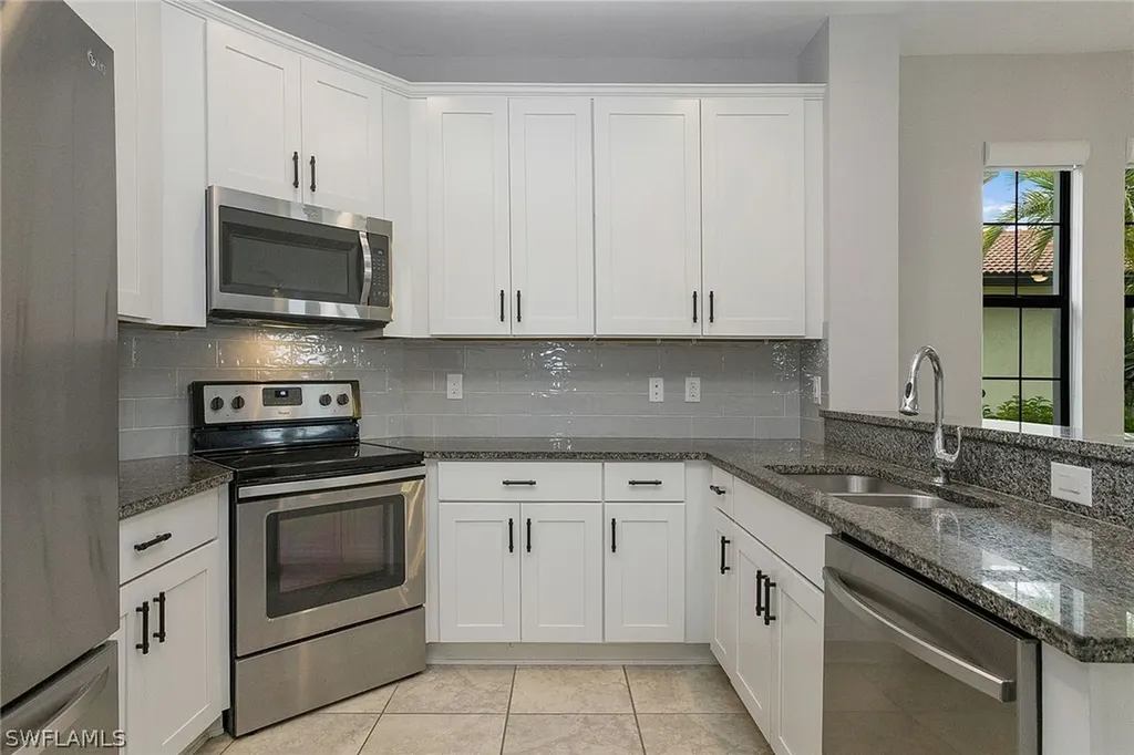 1439 Santiago Circle Naples FL 34113