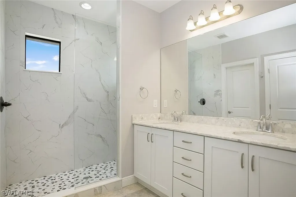 1439 Santiago Circle Naples FL 34113