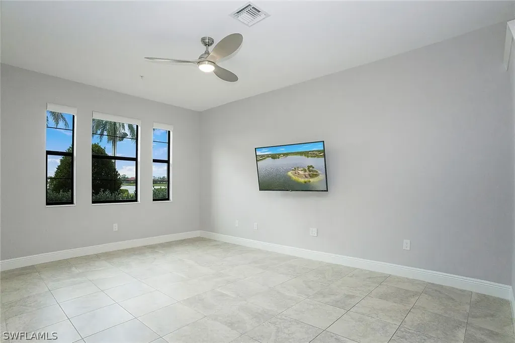 1439 Santiago Circle Naples FL 34113