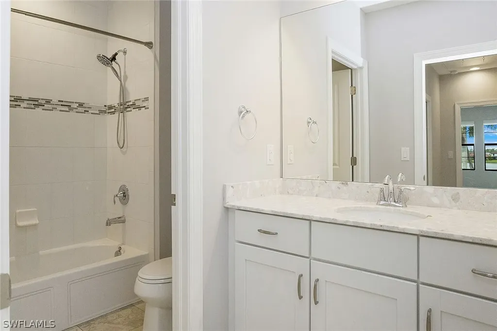 1439 Santiago Circle Naples FL 34113