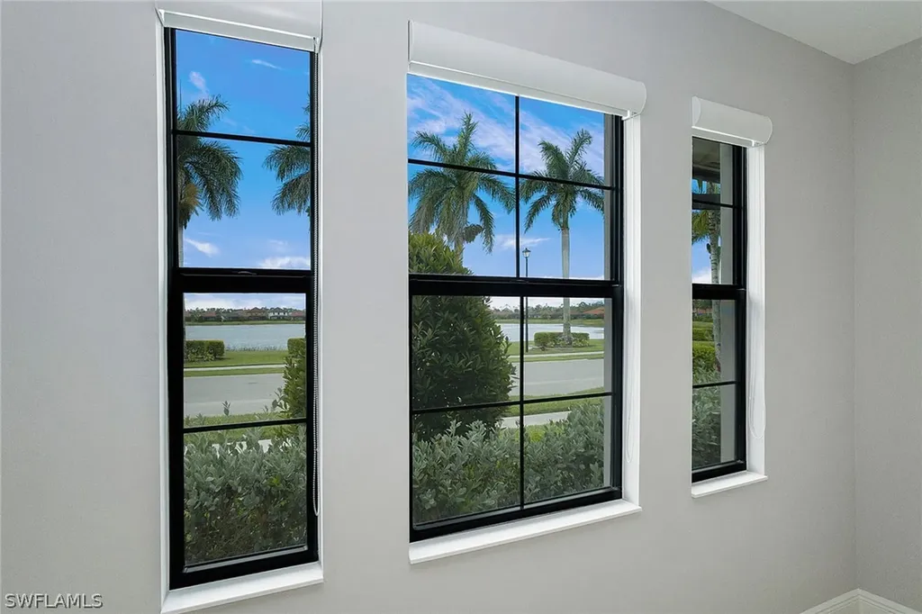 1439 Santiago Circle Naples FL 34113