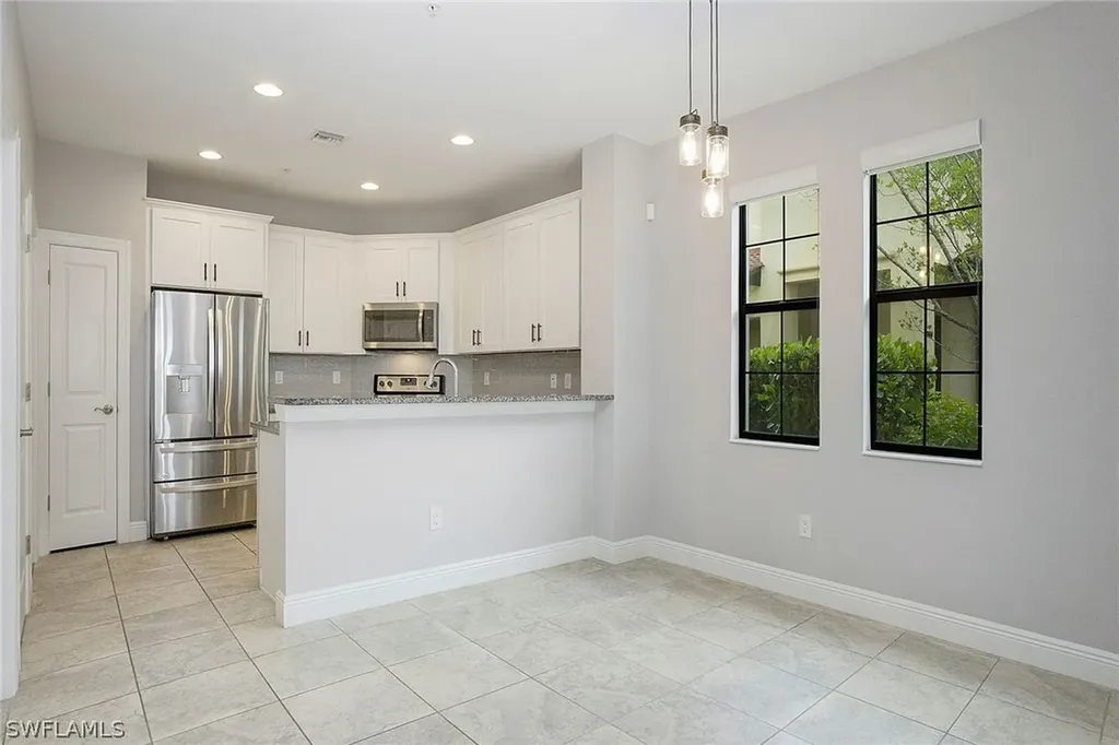 1439 Santiago Circle Naples FL 34113