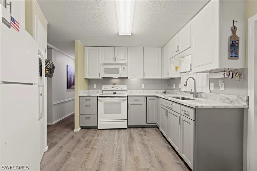 339 Shoreland Drive Fort Myers FL 33905