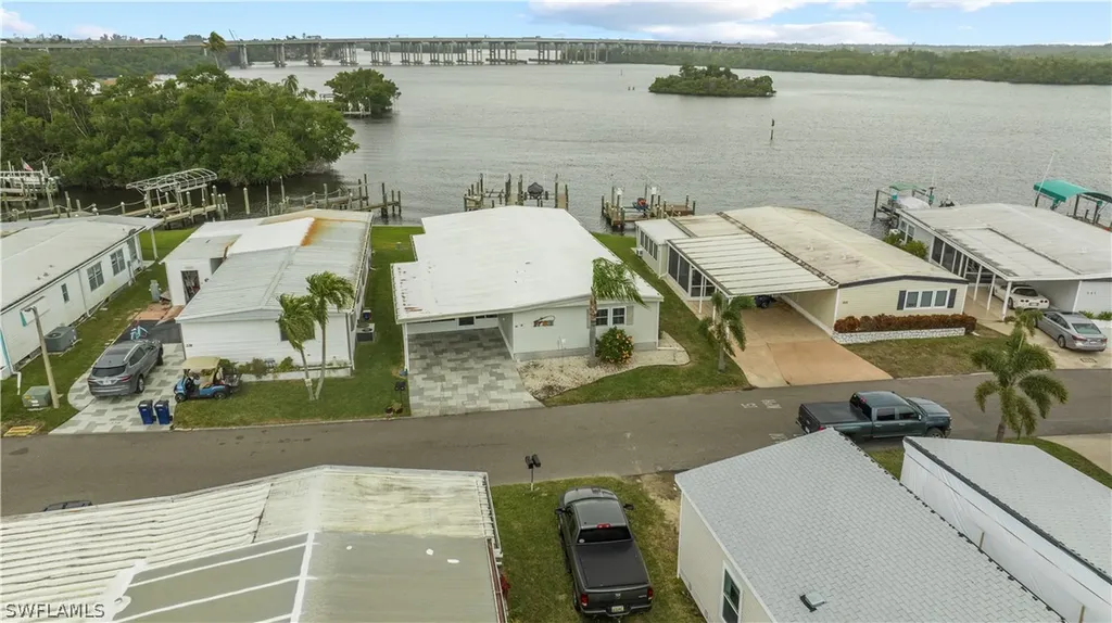 339 Shoreland Drive Fort Myers FL 33905