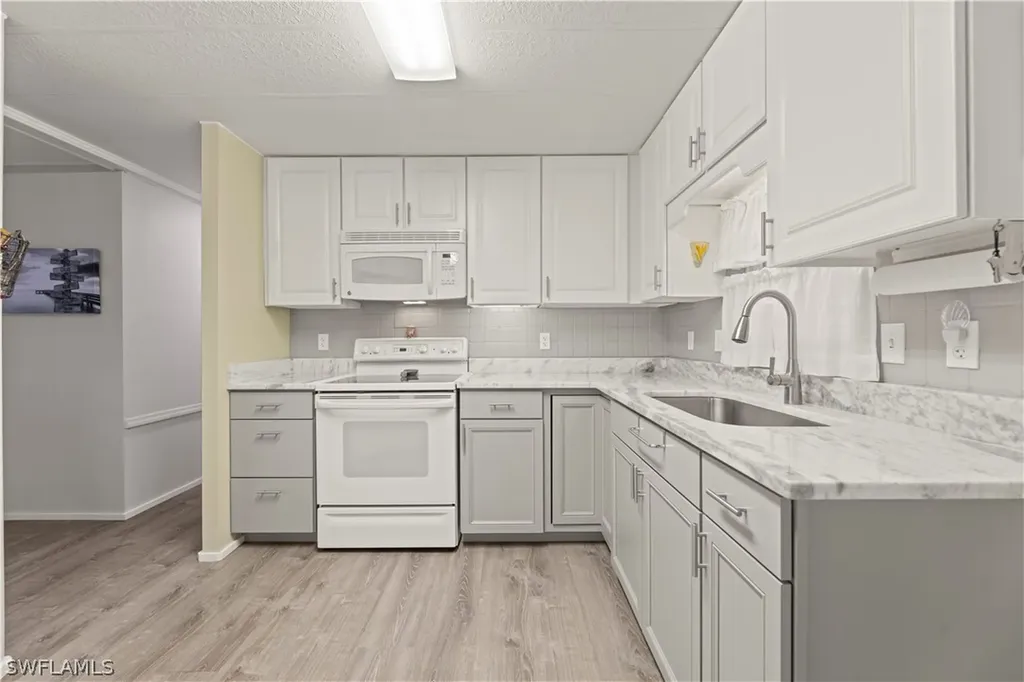 339 Shoreland Drive Fort Myers FL 33905