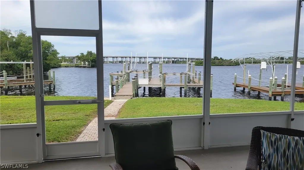 339 Shoreland Drive Fort Myers FL 33905