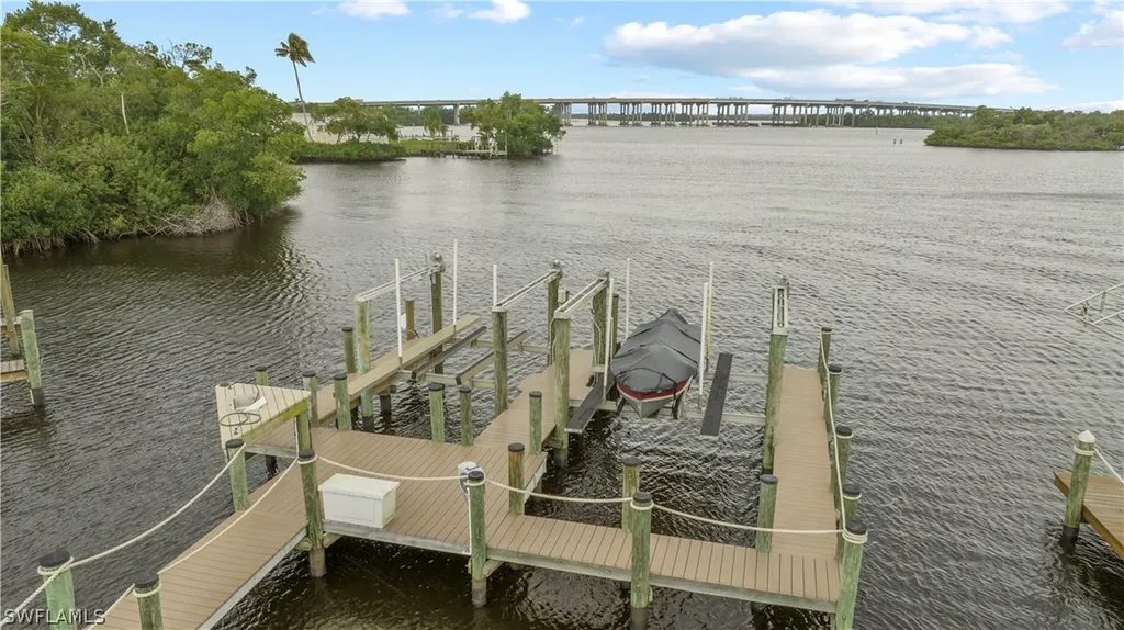 339 Shoreland Drive Fort Myers FL 33905