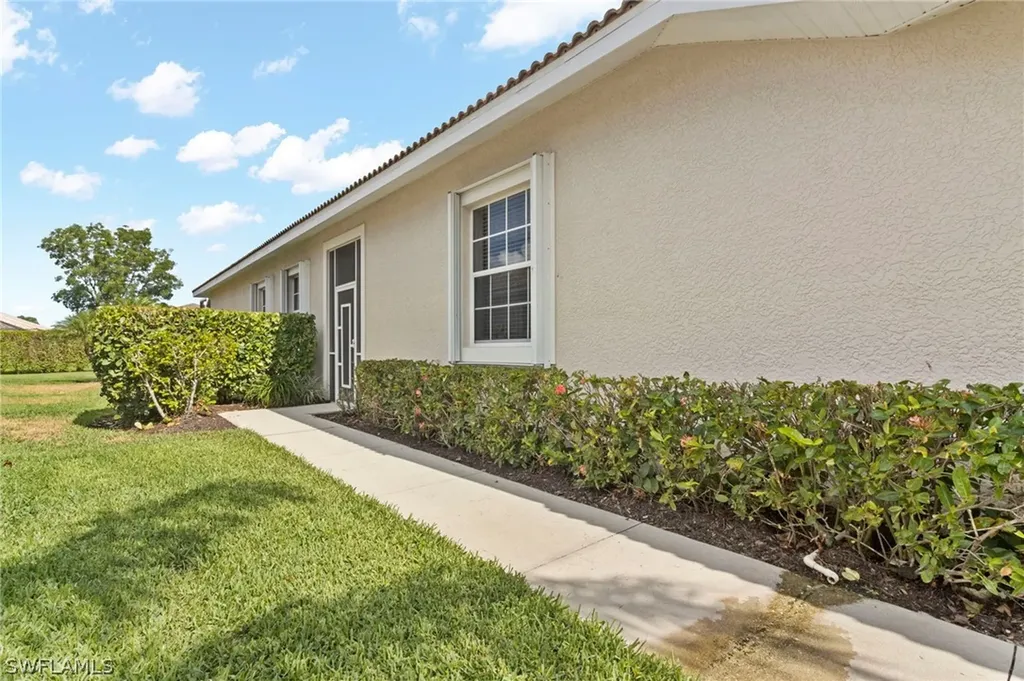 6713 Calumet Drive Naples FL 34113