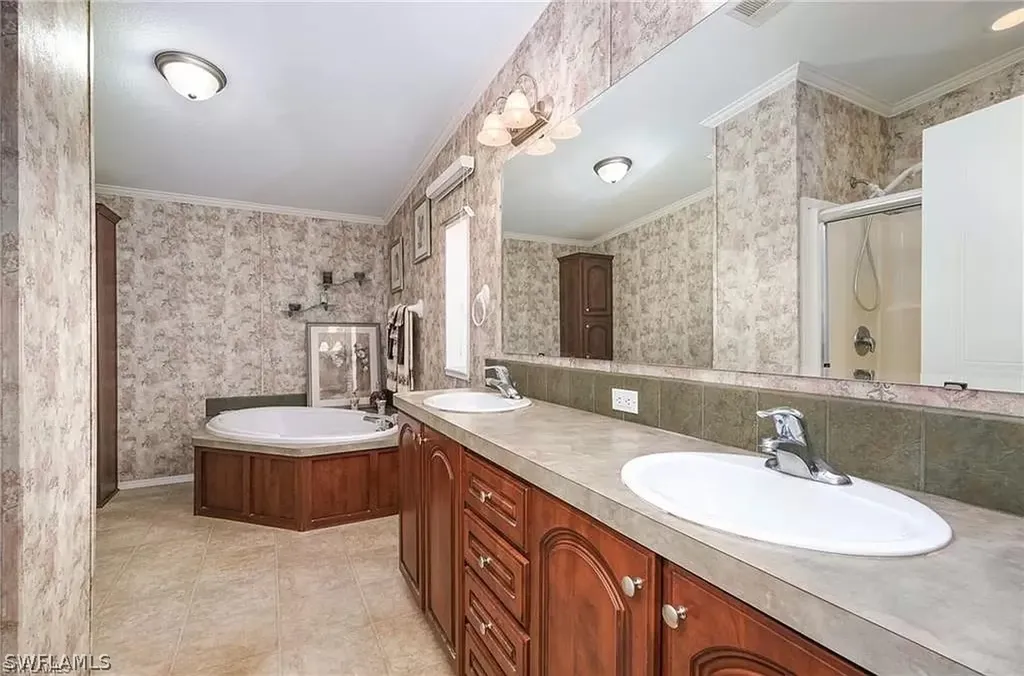 23660 Tinas Lane Fort Myers FL 33913