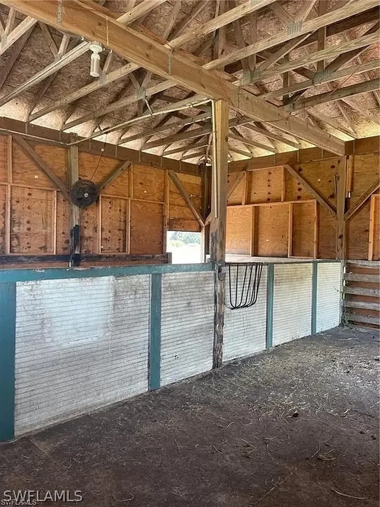 23660 Tinas Lane Fort Myers FL 33913