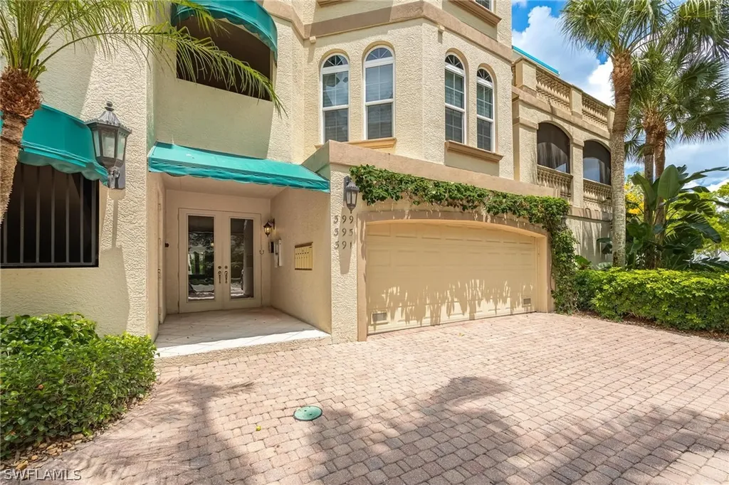 399 4th Street S Naples FL 34102